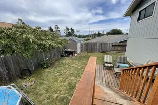 2220 Maine Ct, North Bend, OR 97459 - Photo 44