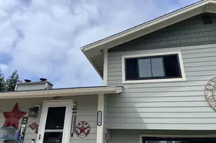 2220 Maine Ct, North Bend, OR 97459 - Photo 1