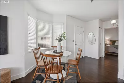 315 NW Uptown Ter #A1, Portland, OR 97210 - Photo 16