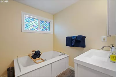 259 S Pacific St, Rockaway Beach, OR 97136 - Photo 18