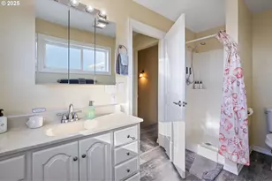 259 S Pacific St, Rockaway Beach, OR 97136 - Photo 34