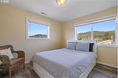 259 S Pacific St, Rockaway Beach, OR 97136 - Photo 26