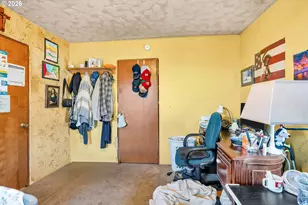 10510 SE Harold St, Portland, OR 97266 - Photo 18