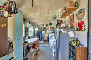 10510 SE Harold St, Portland, OR 97266 - Photo 26