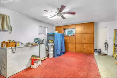 240 NE 80th Ave, Portland, OR 97213 - Photo 16