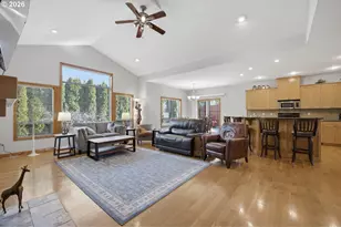 1464 N Hazelnut Ct, Canby, OR 97013 - Photo 12