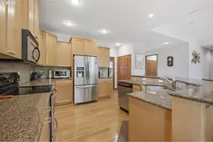 1464 N Hazelnut Ct, Canby, OR 97013 - Photo 8