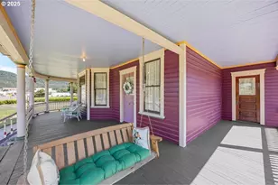 221 Main St, Riddle, OR 97469 - Photo 8