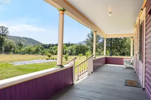 221 Main St, Riddle, OR 97469 - Photo 10