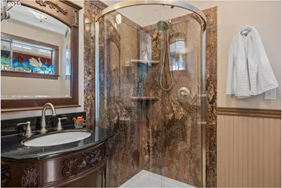 221 Main St, Riddle, OR 97469 - Photo 26