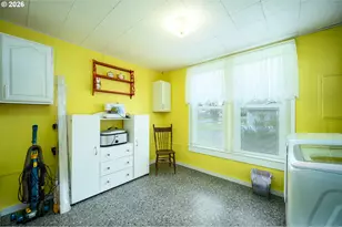 341 NW 10th St, McMinnville, OR 97128 - Photo 24