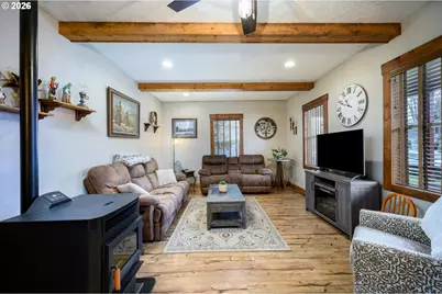 341 NW 10th St, McMinnville, OR 97128 - Photo 8