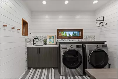 7642 SE Harrison St, Portland, OR 97215 - Photo 22