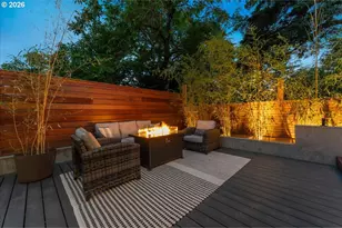 7642 SE Harrison St, Portland, OR 97215 - Photo 40