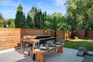 7642 SE Harrison St, Portland, OR 97215 - Photo 38