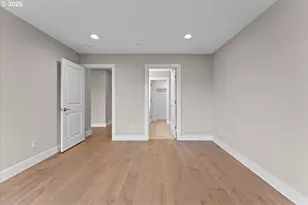 9818 SW 34th Pl, Portland, OR 97219 - Photo 16