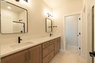 3412 SE 8th Pl, Battle Ground, WA 98604 - Photo 8