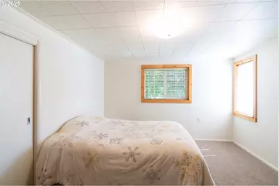 77690 Brock Rd, Oakridge, OR 97463 - Photo 28