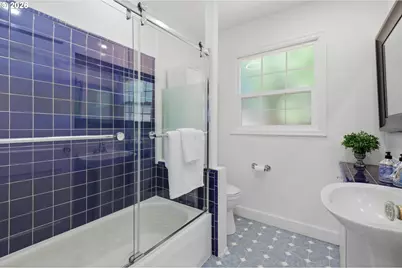 7158 SW 4th Ave, Portland, OR 97219 - Photo 16