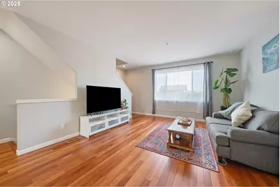 2619 SE 109th Ave, Portland, OR 97266 - Photo 8