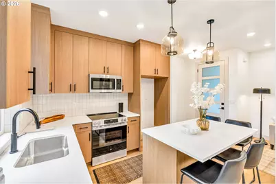 3940 SE Ivon St, Portland, OR 97202 - Photo 10