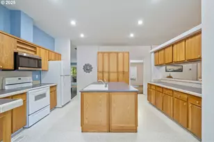 10425 Neahkahnie Creek Rd, Nehalem, OR 97131 - Photo 14