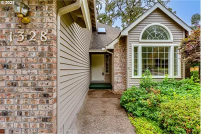 1328 Spyglass Dr, Eugene, OR 97401 - Photo 6