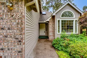 1328 Spyglass Dr, Eugene, OR 97401 - Photo 6