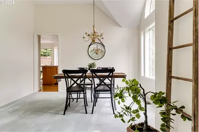 1328 Spyglass Dr, Eugene, OR 97401 - Photo 12