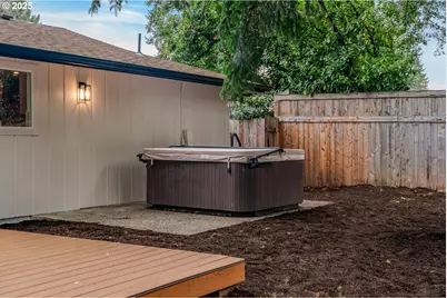 6300 Shakespeare St, Lake Oswego, OR 97035 - Photo 36