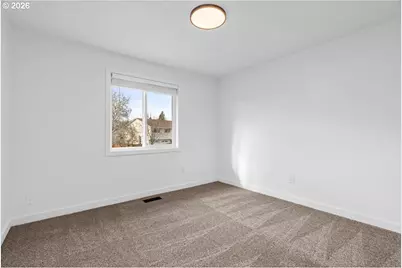 404 SW Riverview Ave, Gresham, OR 97080 - Photo 18