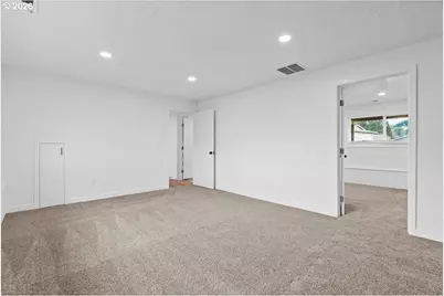 404 SW Riverview Ave, Gresham, OR 97080 - Photo 28