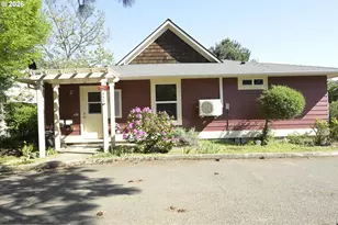 442 1st St, Elkton, OR 97436 - Photo 22