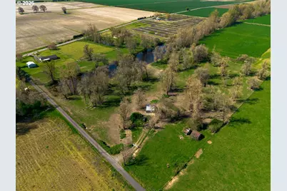 19330 NW Gillihan Rd, Portland, OR 97231 - Photo 8