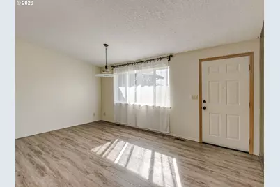 19330 NW Gillihan Rd, Portland, OR 97231 - Photo 34