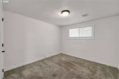 2055 Monterey Ln, Eugene, OR 97401 - Photo 26