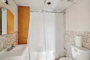 20665 SW Alexander St, Beaverton, OR 97003 - Photo 12