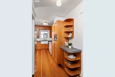 303 SE 86th Ave, Portland, OR 97216 - Photo 16