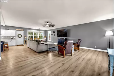 8805 NE 179th St, Battle Ground, WA 98604 - Photo 6