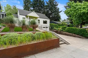 2852 NW Upshur St, Portland, OR 97210 - Photo 2