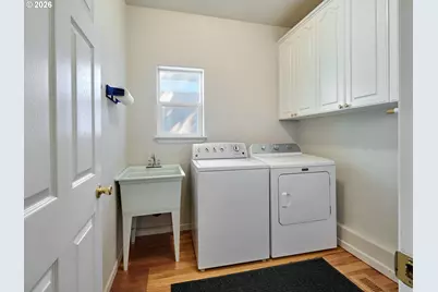 238 Rock St, Silverton, OR 97381 - Photo 26