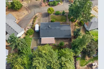 2873 W Langenberg Ave, Roseburg, OR 97471 - Photo 32
