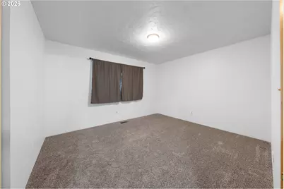 2873 W Langenberg Ave, Roseburg, OR 97471 - Photo 18