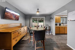 2873 W Langenberg Ave, Roseburg, OR 97471 - Photo 8