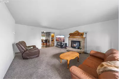 2873 W Langenberg Ave, Roseburg, OR 97471 - Photo 6
