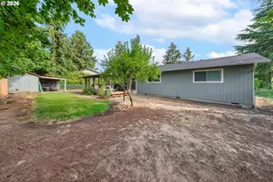2873 W Langenberg Ave, Roseburg, OR 97471 - Photo 24