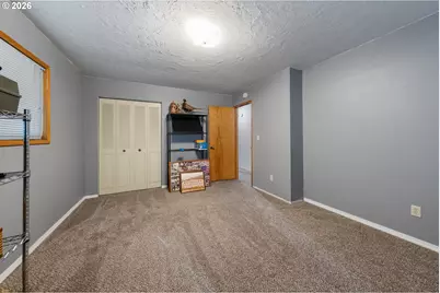 2873 W Langenberg Ave, Roseburg, OR 97471 - Photo 16