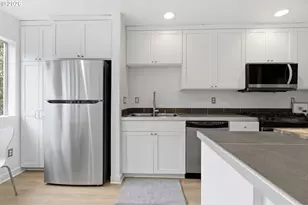 8526 N Syracuse St, Portland, OR 97203 - Photo 14