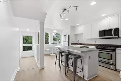8526 N Syracuse St, Portland, OR 97203 - Photo 12