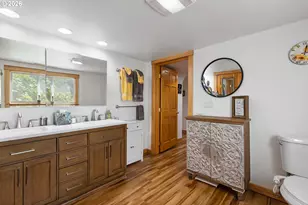 220 Faver Dr, Riddle, OR 97469 - Photo 14